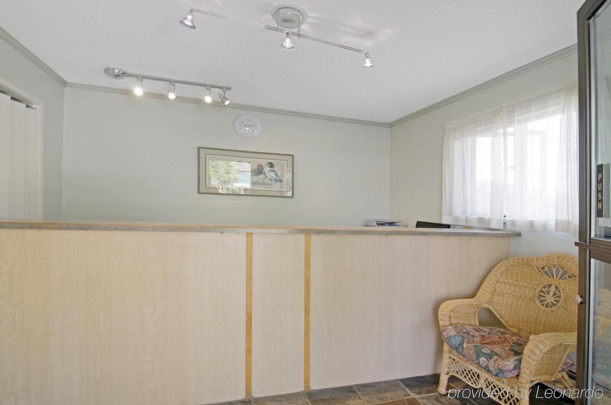 Canada'S Best Value Desert Inn & Suites Cache Creek Interno foto