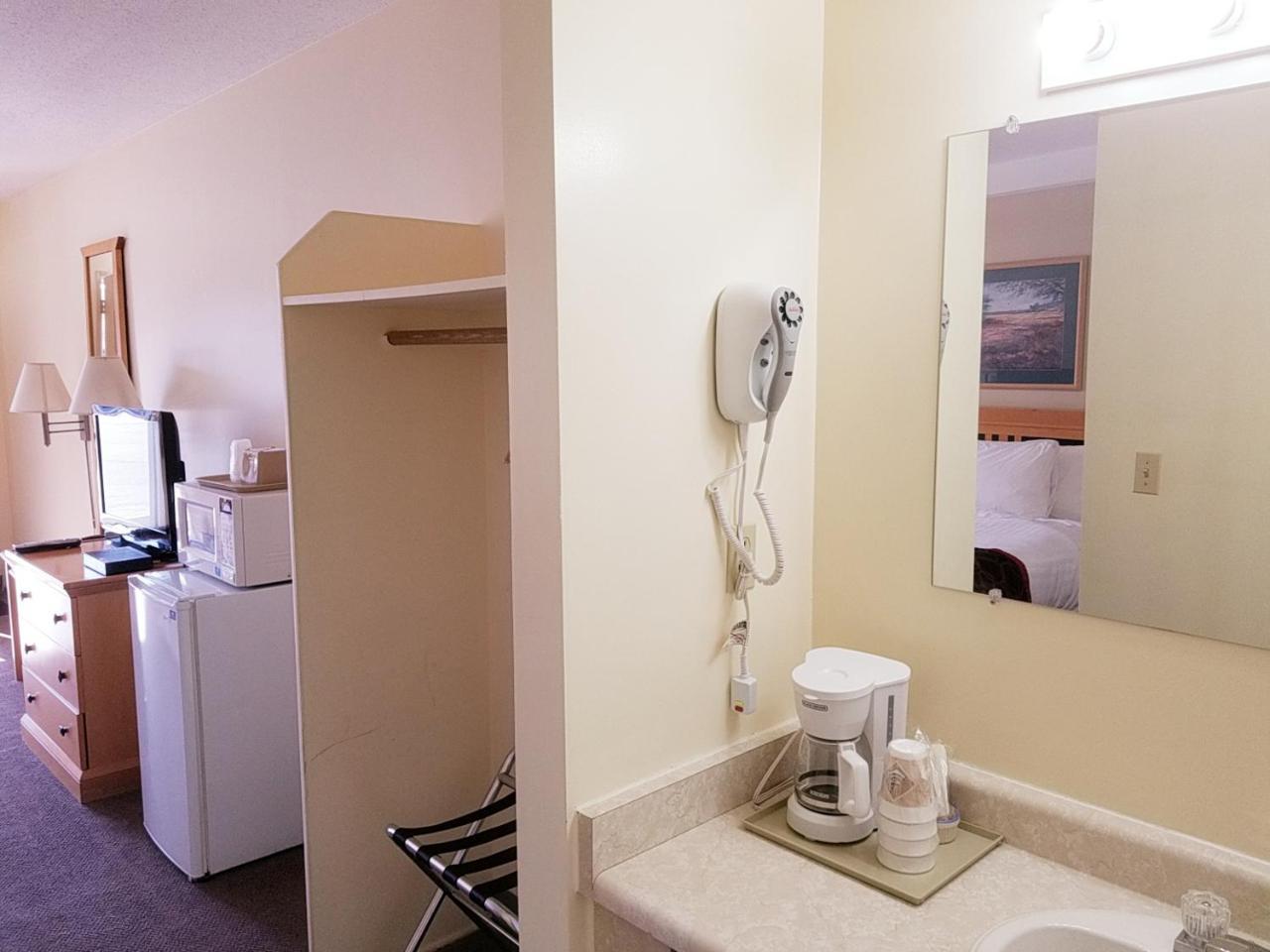 Canada'S Best Value Desert Inn & Suites Cache Creek Esterno foto